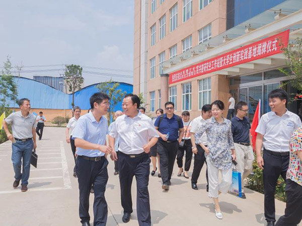 辅导视察